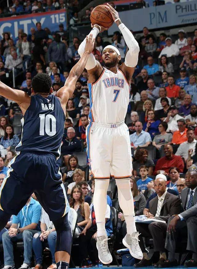 在同一赛道 在同一赛道